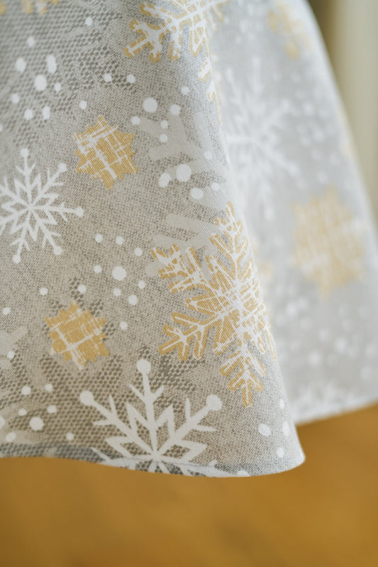 Christmas Motive Snowflakes Round Tablecloth