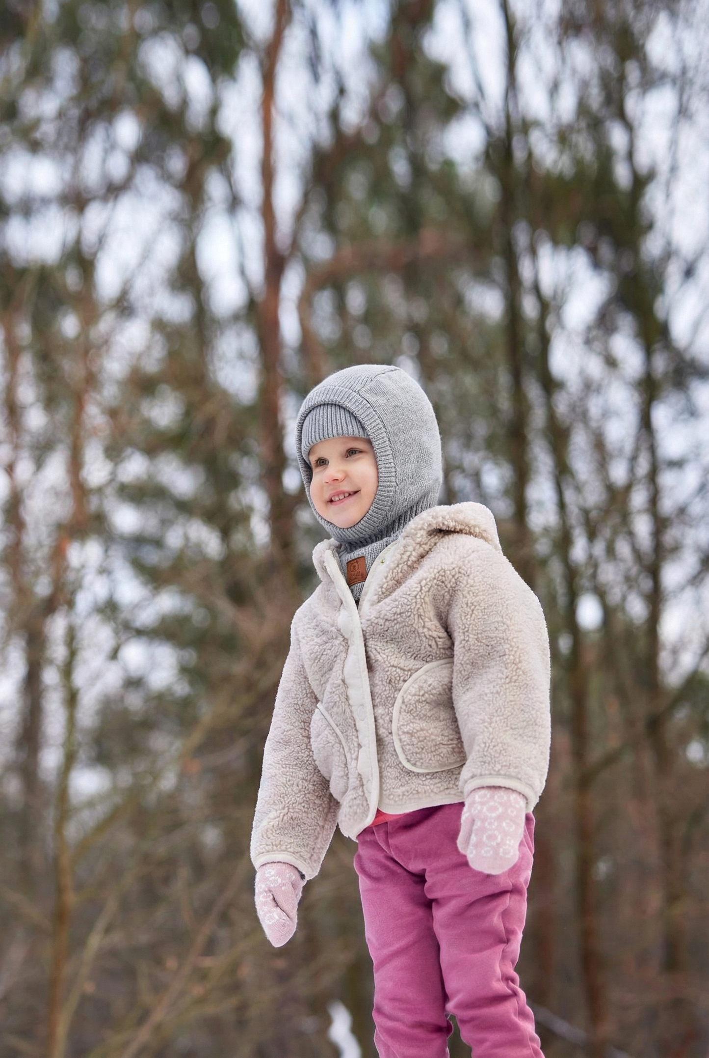 Kinder-Helmmütze hellgrau, 2 Größen