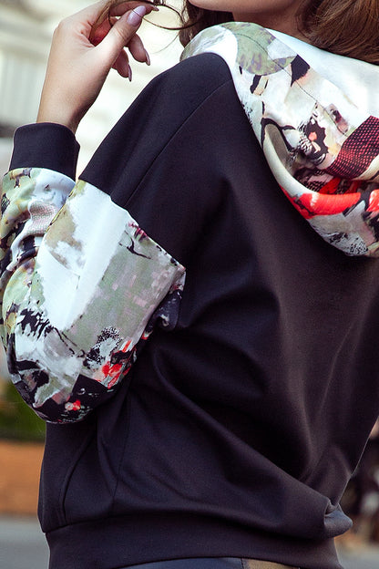 13777-7-279-3 Kangaroo hoodie with colorful inserts-7