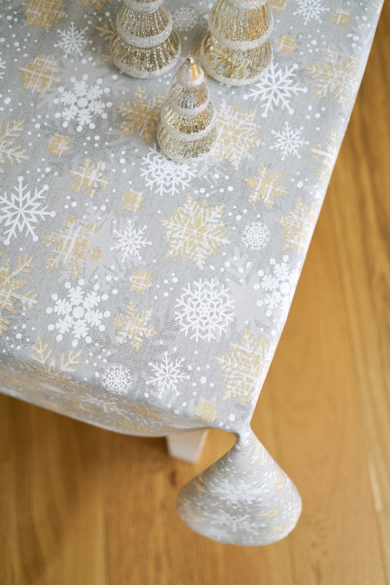 Winter Motive Snowflakes Rectangular Tablecloth