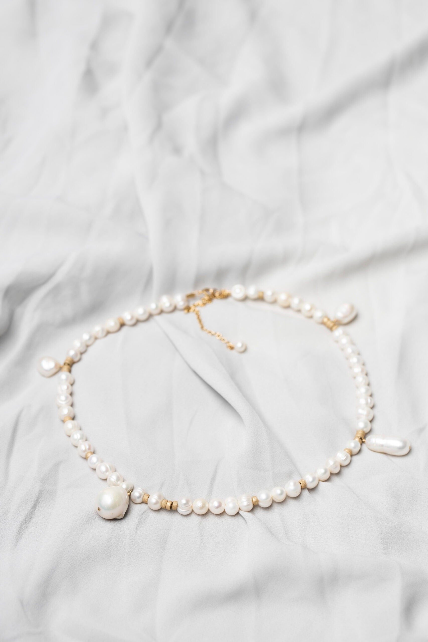 CUSTOM MADE PEARL NECKLACE